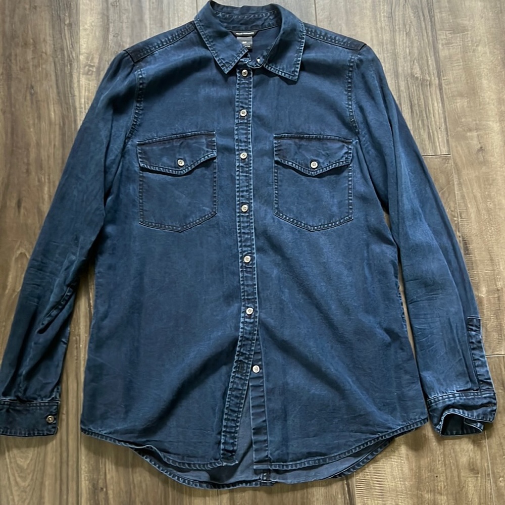 Club Monaco denim shirt in navy with silver buttons